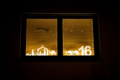 Adventsfenster Rembruecken 2020 – Fenster 16.12.